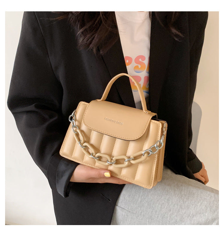 Fashion Chain Crossbody Shoulder Bag - Eve's High Fashion LLC