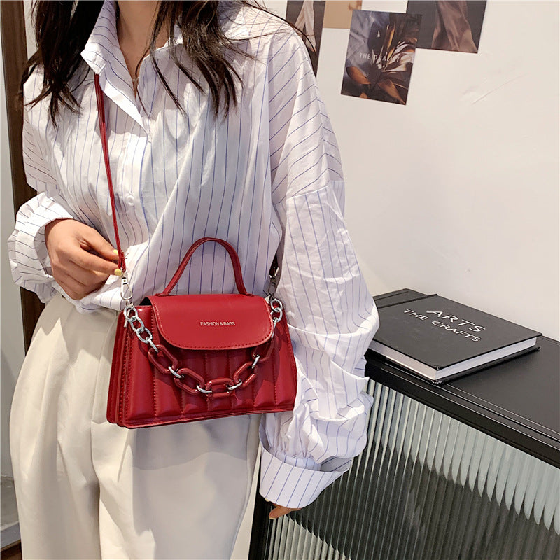 Fashion Chain Crossbody Shoulder Bag - Eve's High Fashion LLC