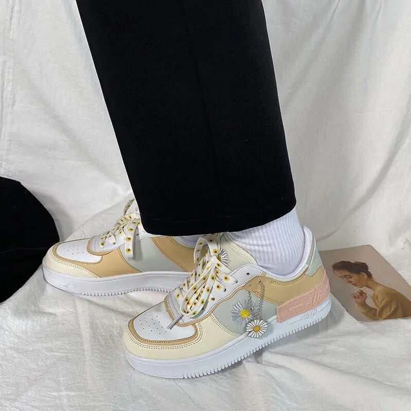 Daisy Sneakers - Eve's High Fashion LLC