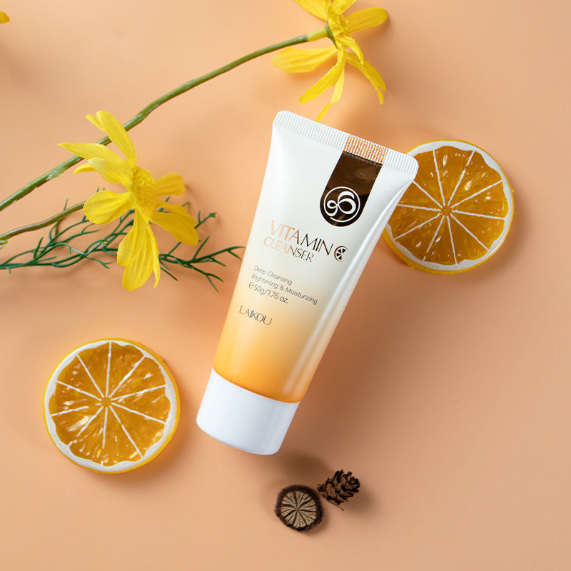 Moisturizing and Fine Pore Cleanser - Eve's High Fashion LLC
