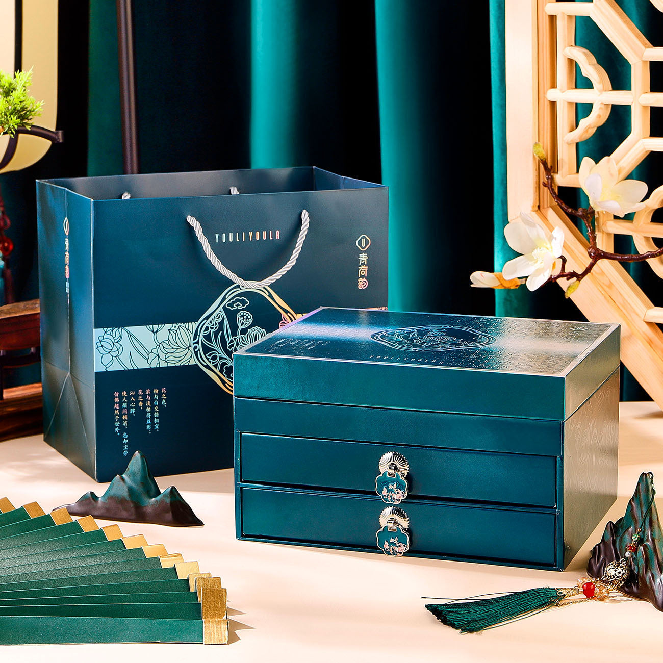 18Pcs Green Lotus Makeup And Skin Care Set - Eve's High Fashion LLC