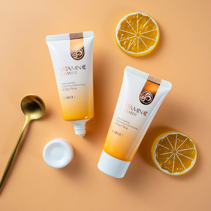 Moisturizing and Fine Pore Cleanser - Eve's High Fashion LLC